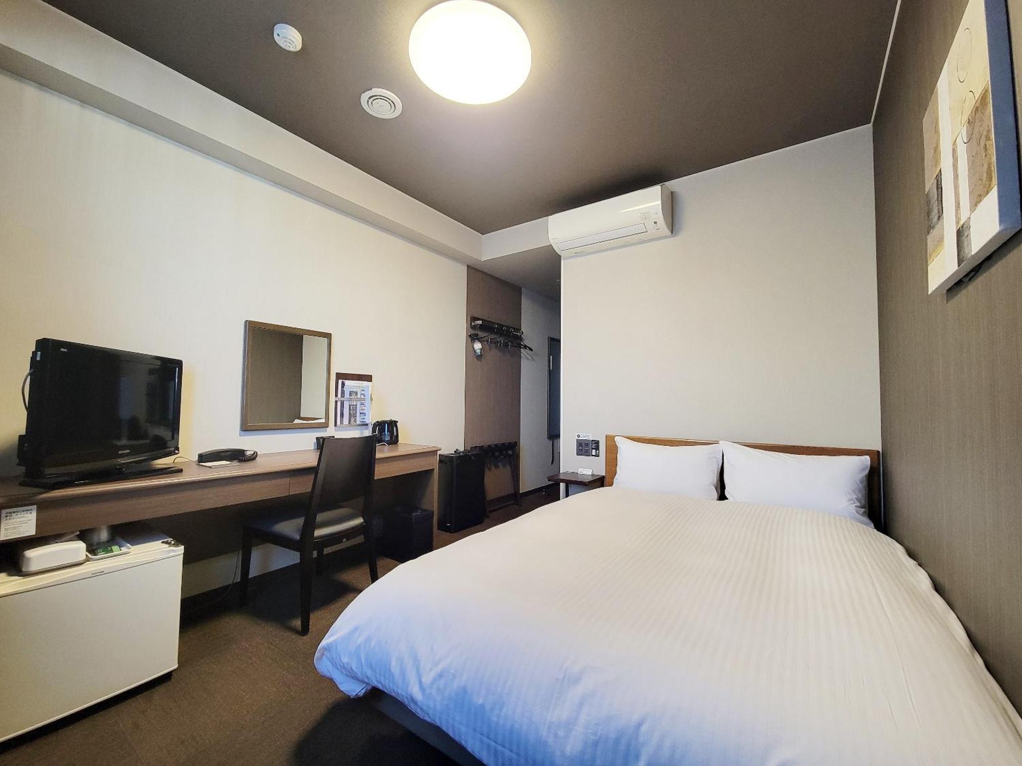 Hotel Route-Inn Komoro Экстерьер фото