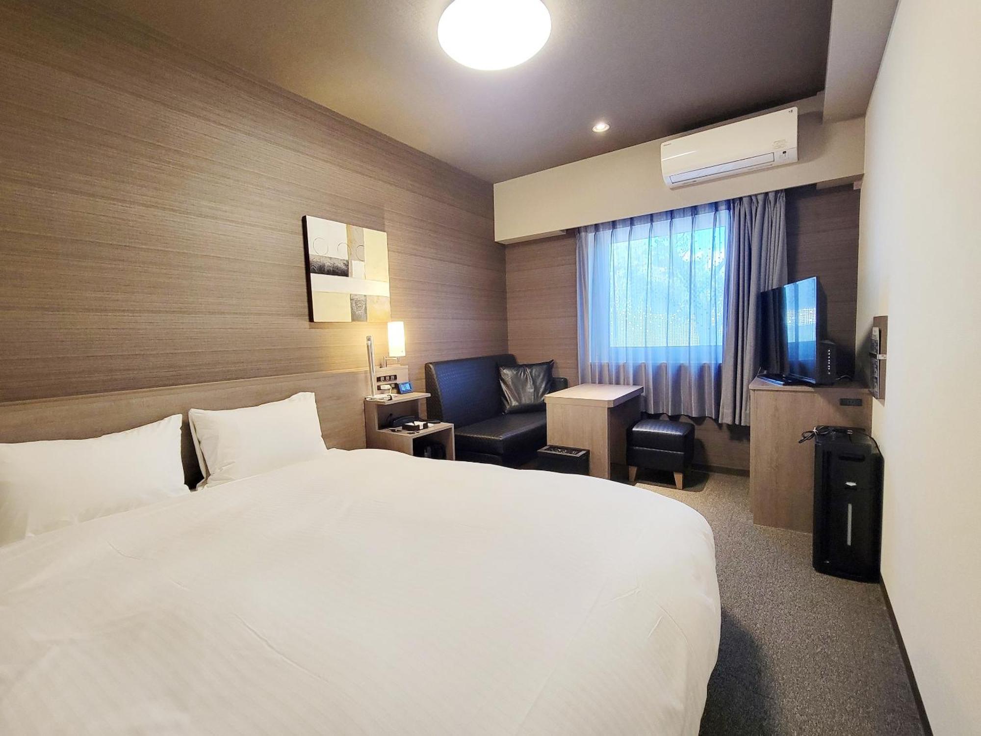 Hotel Route-Inn Komoro Экстерьер фото