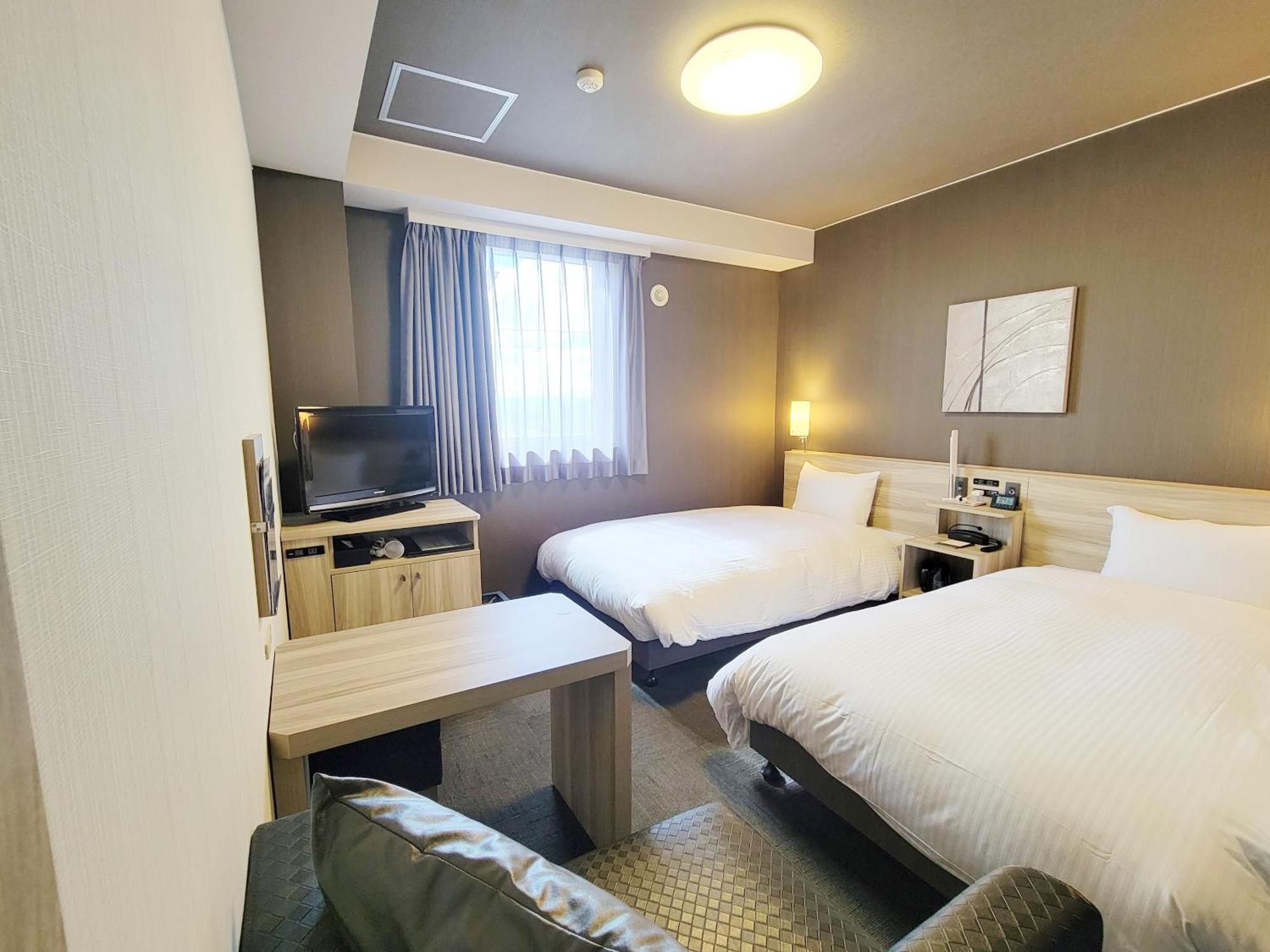 Hotel Route-Inn Komoro Экстерьер фото